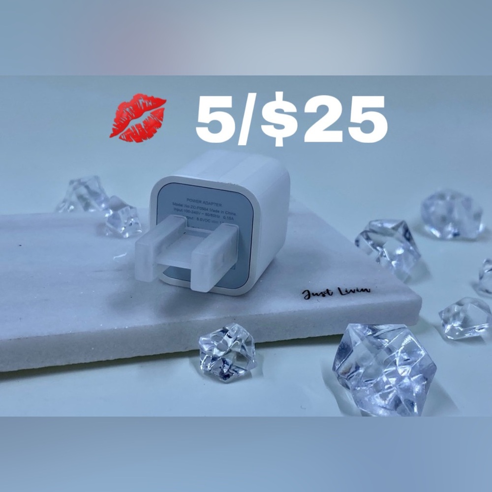 💋 Apple Brand USB Adapter